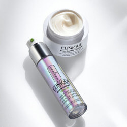 Even Better Clinical™ Crème Hydratante Illuminatrice (5)