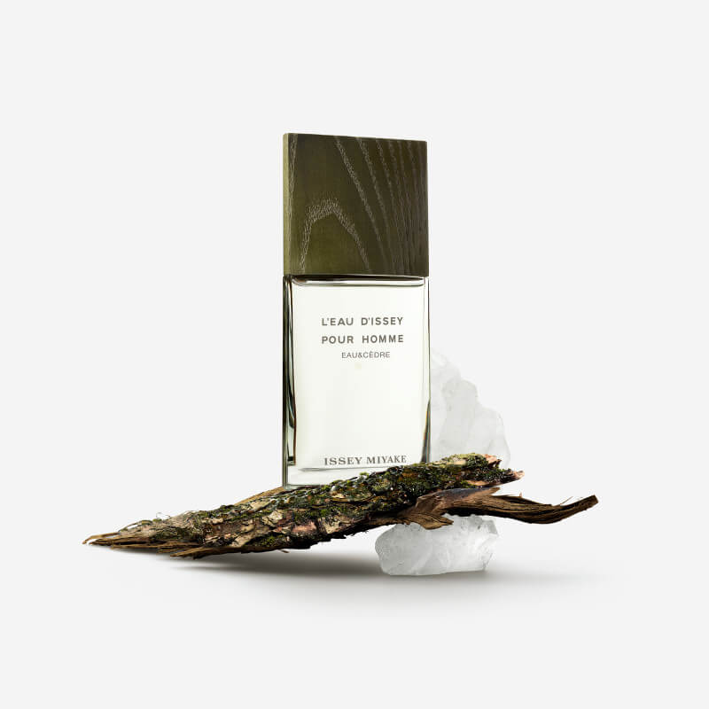 L’Eau d’Issey pour Homme Eau & Cèdre Eau de Toilette Intense 4