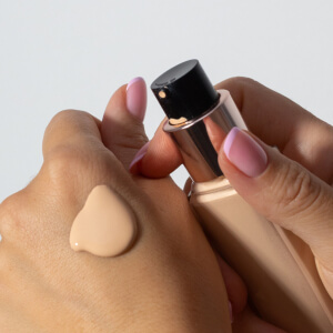 Comment choisir le fond de teint adapté à votre peau ?